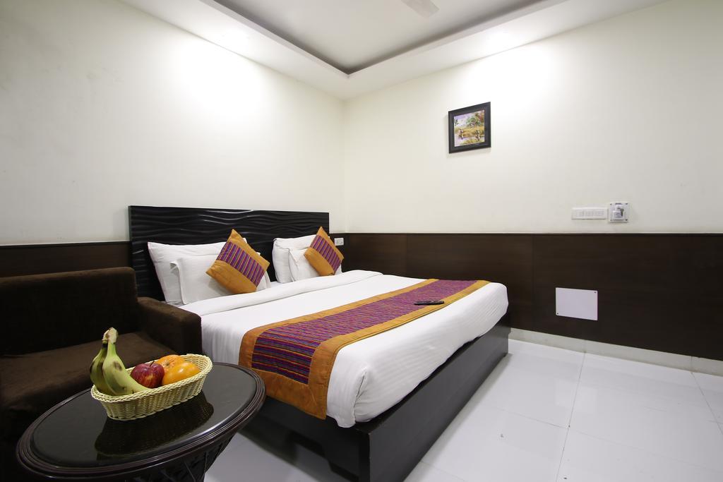 Hotel Hill Palace -Near Karol Bagh Metro Station Delhi  Exterior foto