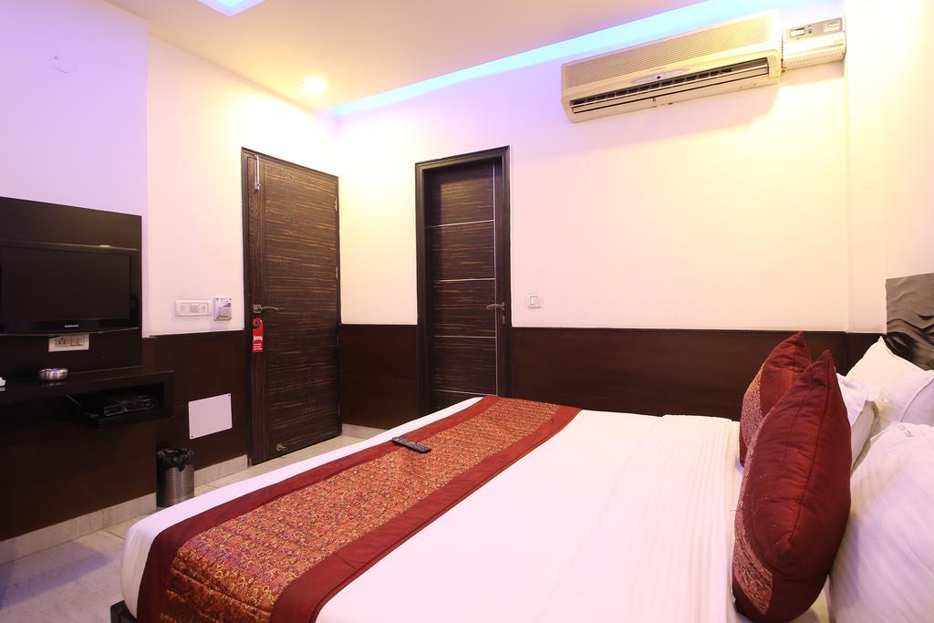 Hotel Hill Palace -Near Karol Bagh Metro Station Delhi  Exterior foto