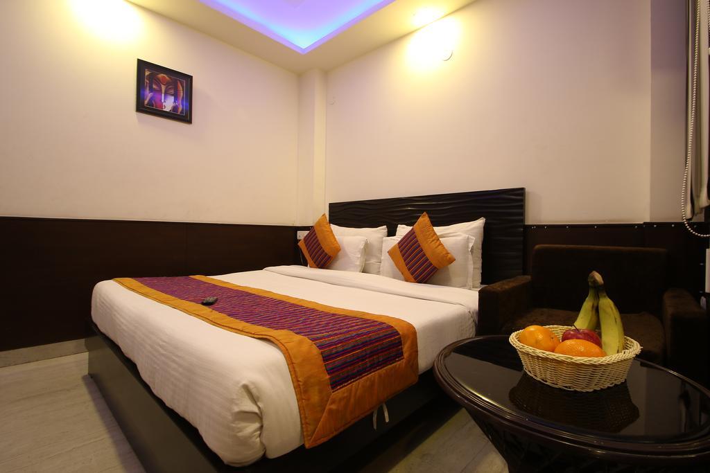 Hotel Hill Palace -Near Karol Bagh Metro Station Delhi  Exterior foto