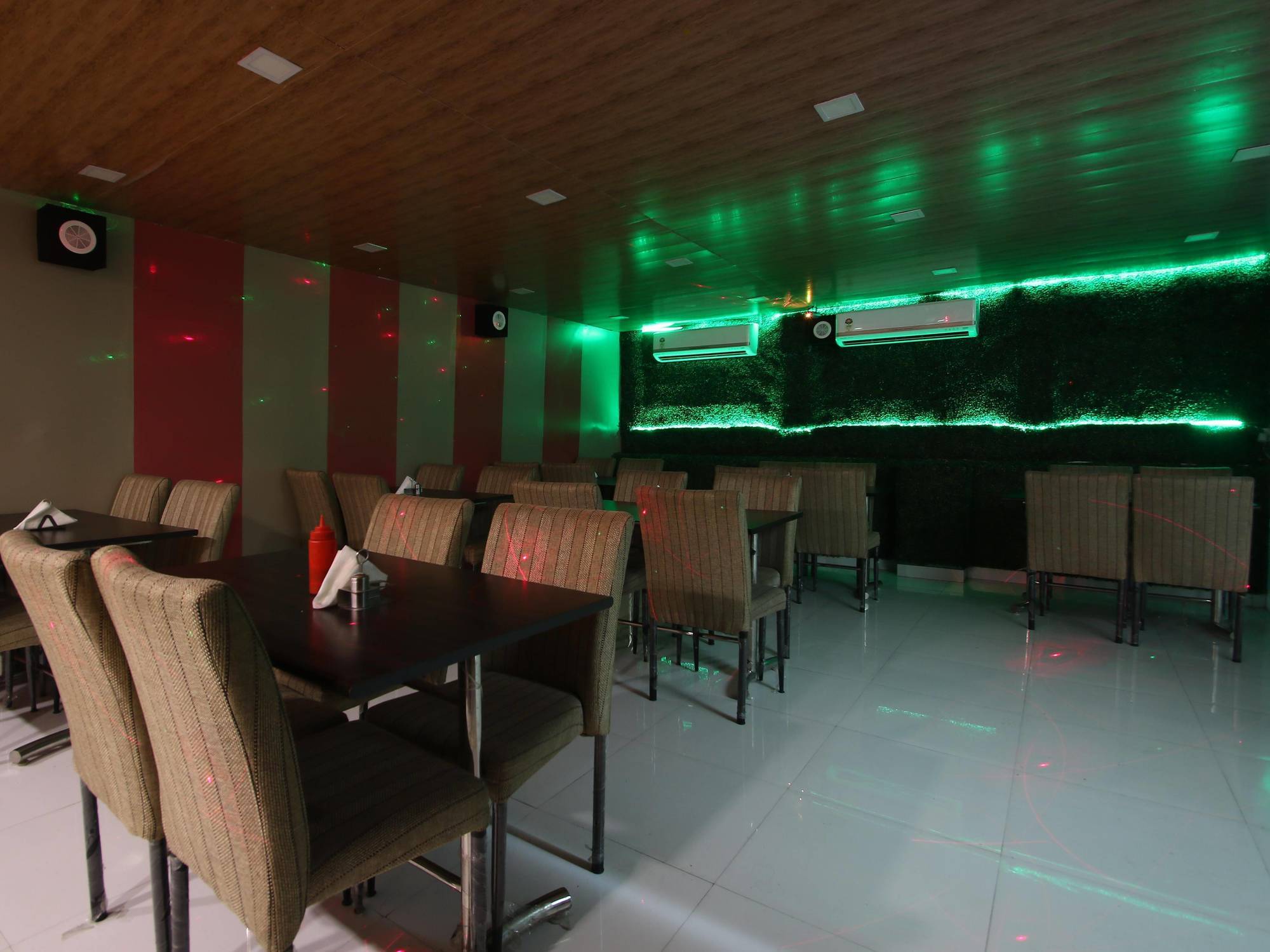Hotel Hill Palace -Near Karol Bagh Metro Station Delhi  Exterior foto
